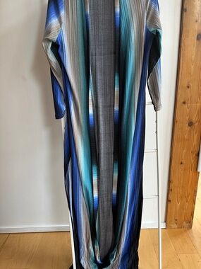 Au Soleil St. Tropez Gradient Blue Cardigan